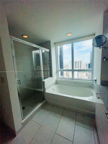 951 Brickell Ave 3211, Miami, FL 33131