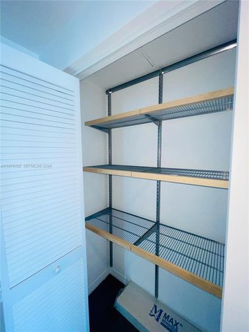 951 Brickell Ave 3211, Miami, FL 33131