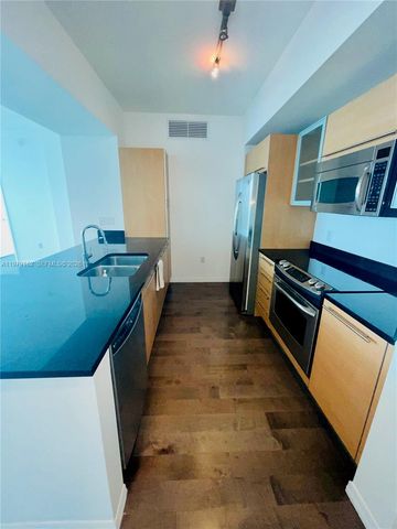 951 Brickell Ave 3211, Miami, FL 33131