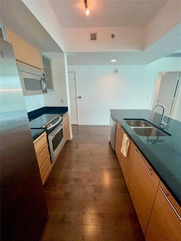 951 Brickell Ave 3211, Miami, FL 33131