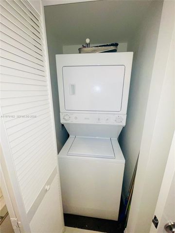 951 Brickell Ave 3211, Miami, FL 33131