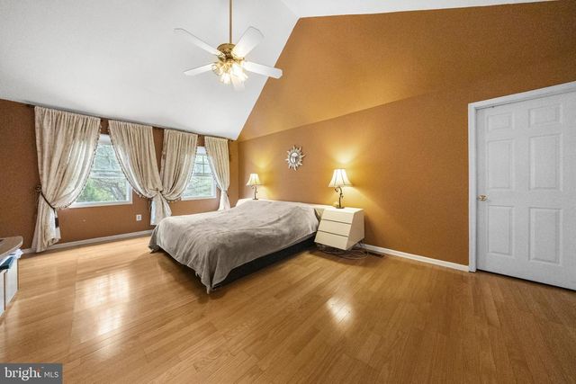 1007 FAWN DR, Southampton, PA 18966