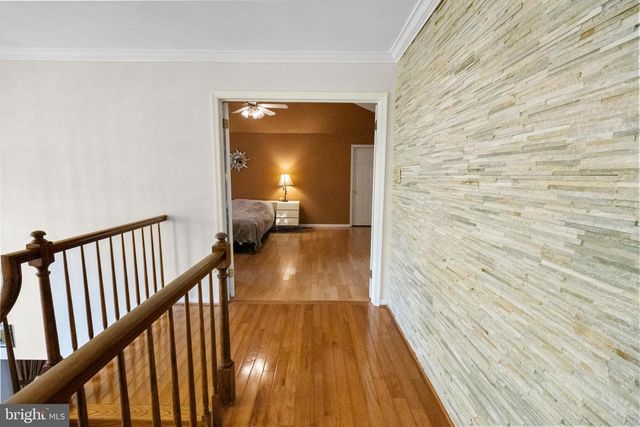 1007 FAWN DR, Southampton, PA 18966