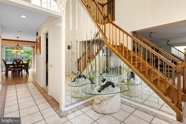 1007 FAWN DR, Southampton, PA 18966