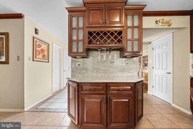 1007 FAWN DR, Southampton, PA 18966