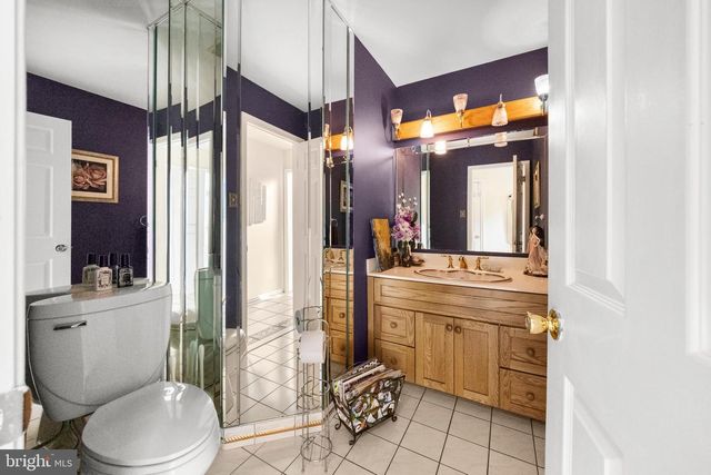 1007 FAWN DR, Southampton, PA 18966