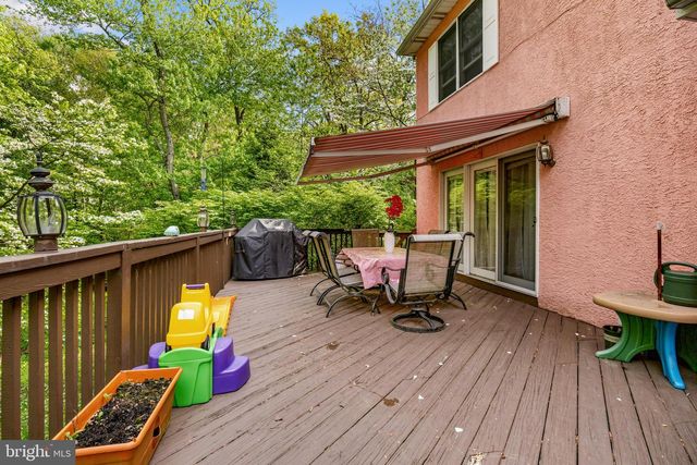 1007 FAWN DR, Southampton, PA 18966