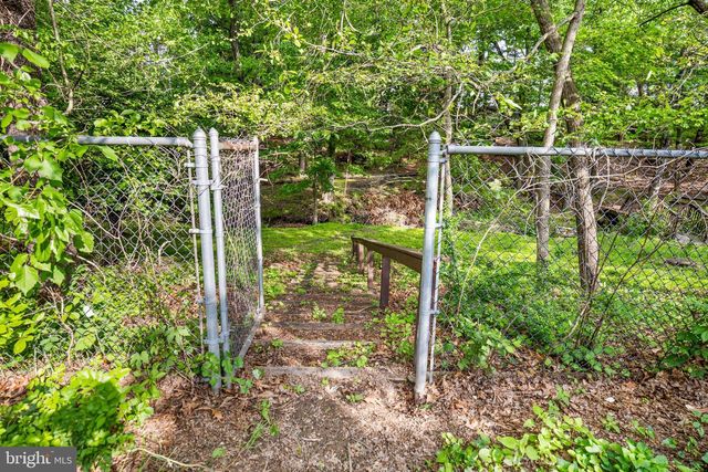 1007 FAWN DR, Southampton, PA 18966