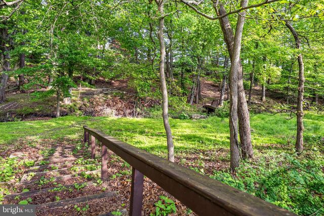 1007 FAWN DR, Southampton, PA 18966