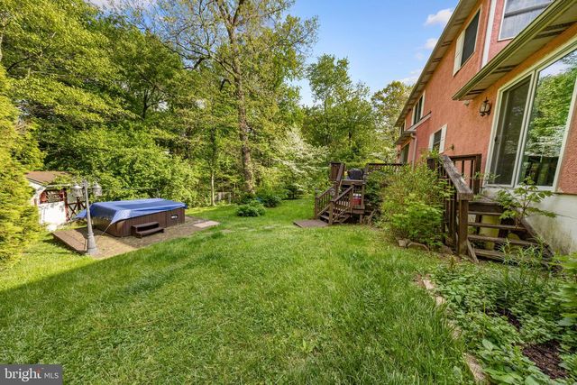 1007 FAWN DR, Southampton, PA 18966
