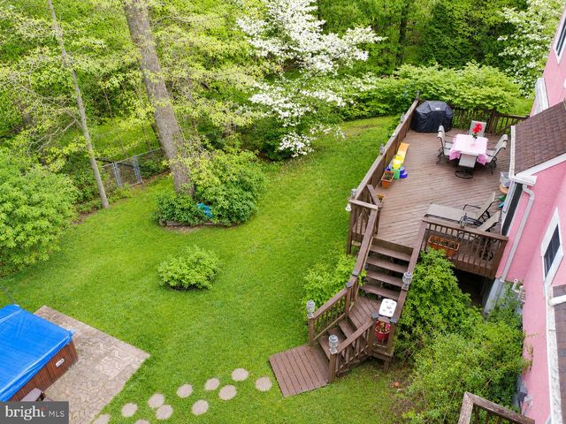 1007 FAWN DR, Southampton, PA 18966