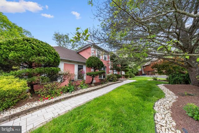 1007 FAWN DR, Southampton, PA 18966