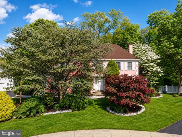 1007 FAWN DR, Southampton, PA 18966