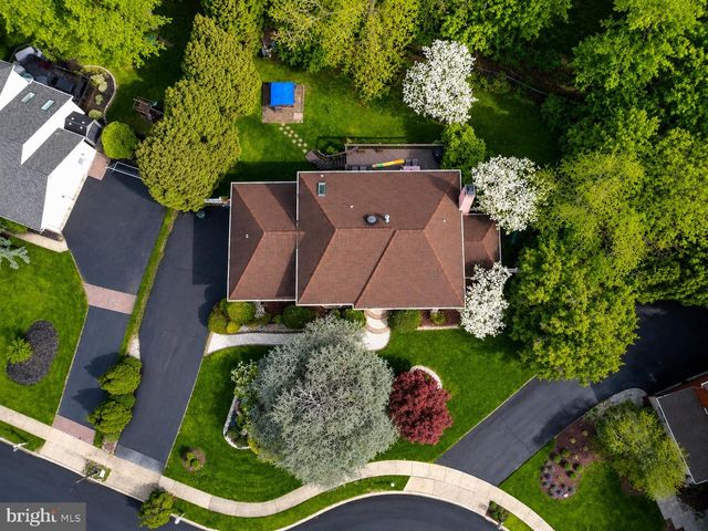 1007 FAWN DR, Southampton, PA 18966