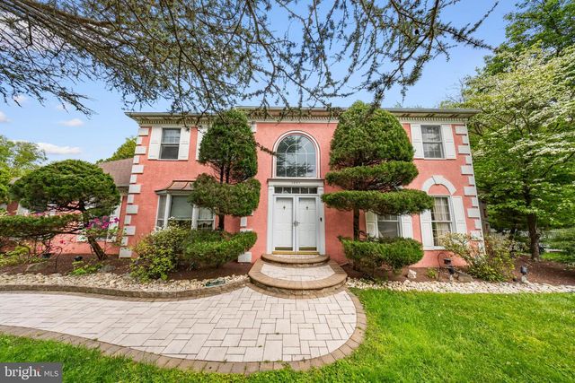 1007 FAWN DR, Southampton, PA 18966