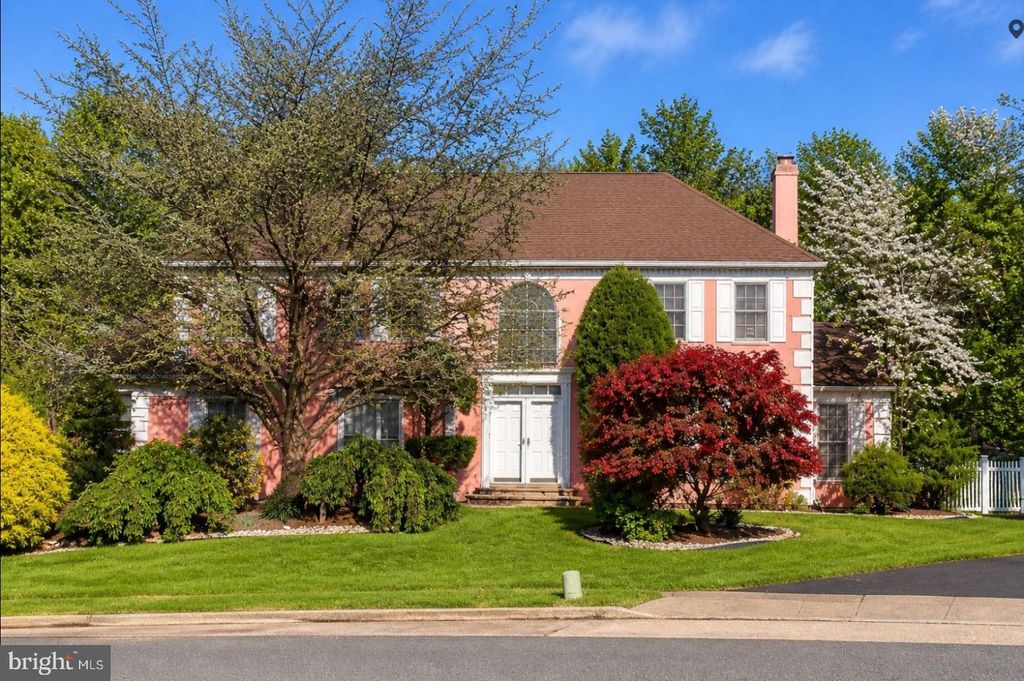 1007 FAWN DR, Southampton, PA 18966