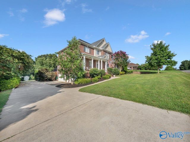 109 River Walk Trail, New Market, AL 35761