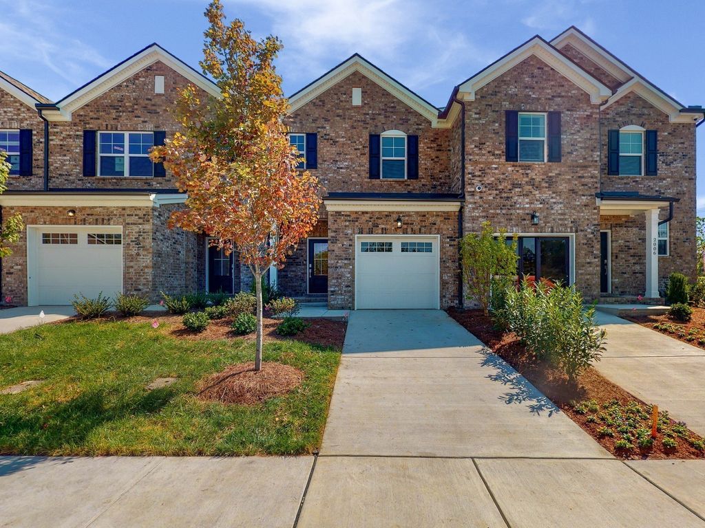 3050 Duvall Dr, Gallatin, TN 37066