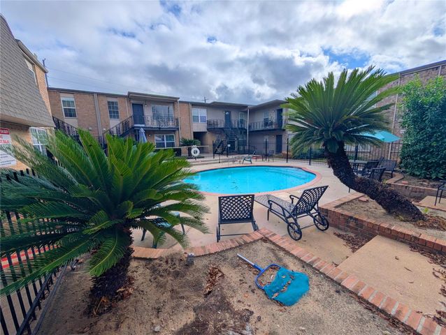 5550 N Braeswood Boulevard 84, Houston, TX 77096