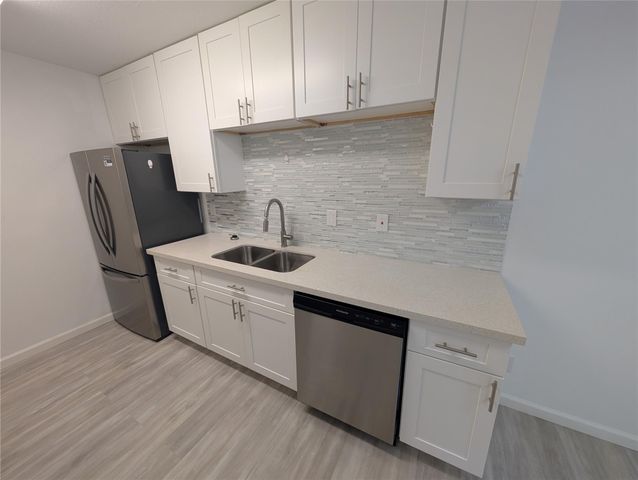 5550 N Braeswood Boulevard 84, Houston, TX 77096