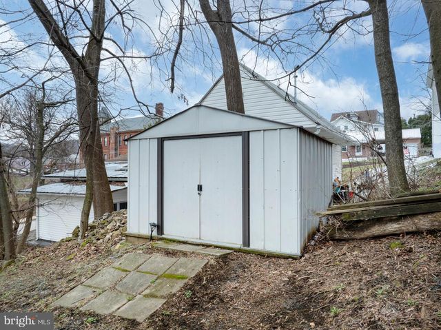 328 E LOGAN ST, Bellefonte, PA 16823