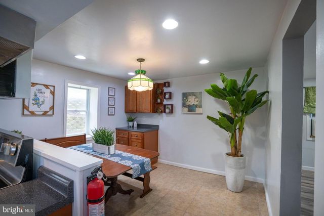 328 E LOGAN ST, Bellefonte, PA 16823