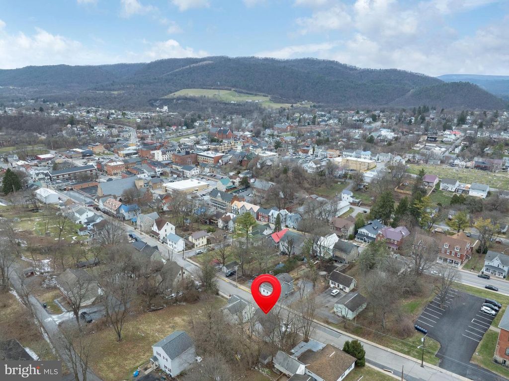 Image 19 of property listing at 328 E LOGAN ST, Bellefonte, PA 16823