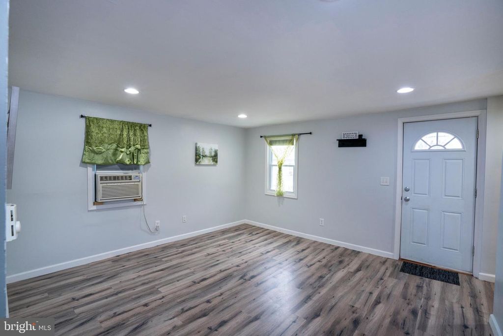 Image 24 of property listing at 328 E LOGAN ST, Bellefonte, PA 16823