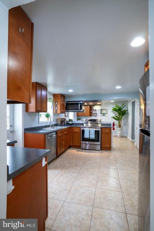 Image 30 of property listing at 328 E LOGAN ST, Bellefonte, PA 16823