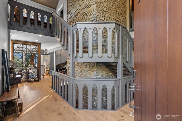 5425 SE 96th Avenue, Mercer Island, WA 98040