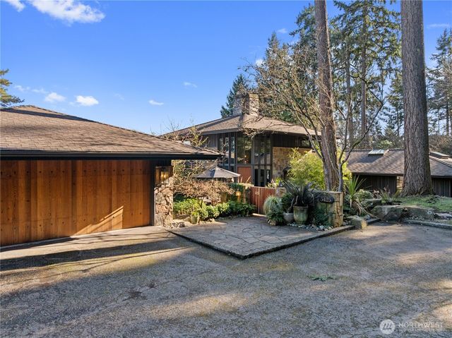 5425 SE 96th Avenue, Mercer Island, WA 98040