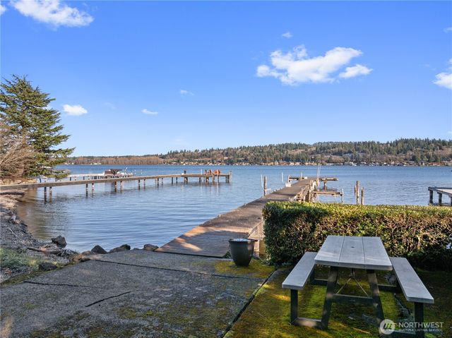 5425 SE 96th Avenue, Mercer Island, WA 98040