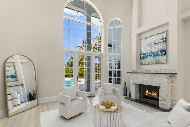 8709 SE Compass Island Way, Jupiter, FL 33458