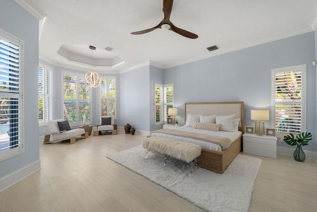 8709 SE Compass Island Way, Jupiter, FL 33458