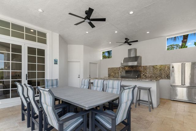 8709 SE Compass Island Way, Jupiter, FL 33458