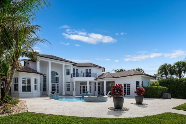 8709 SE Compass Island Way, Jupiter, FL 33458