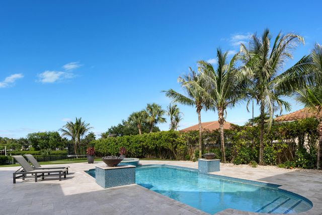 8709 SE Compass Island Way, Jupiter, FL 33458
