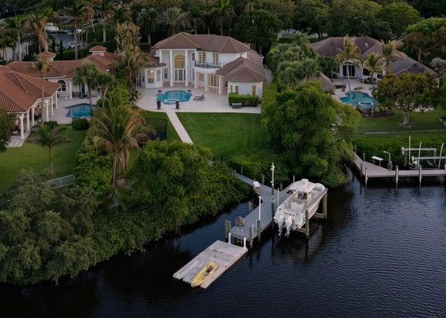 8709 SE Compass Island Way, Jupiter, FL 33458