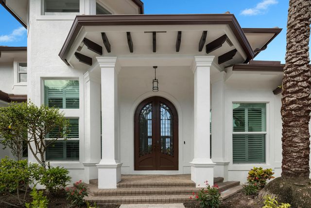 8709 SE Compass Island Way, Jupiter, FL 33458