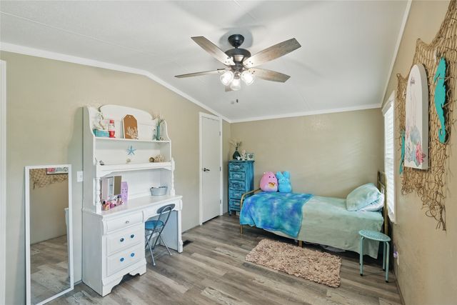 504 Wild Hill Oak Drive, Springtown, TX 76082