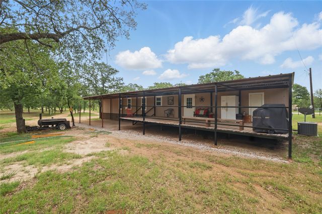 504 Wild Hill Oak Drive, Springtown, TX 76082