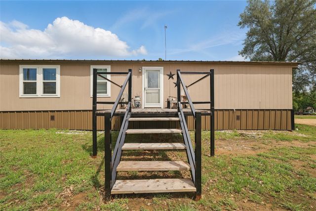 504 Wild Hill Oak Drive, Springtown, TX 76082