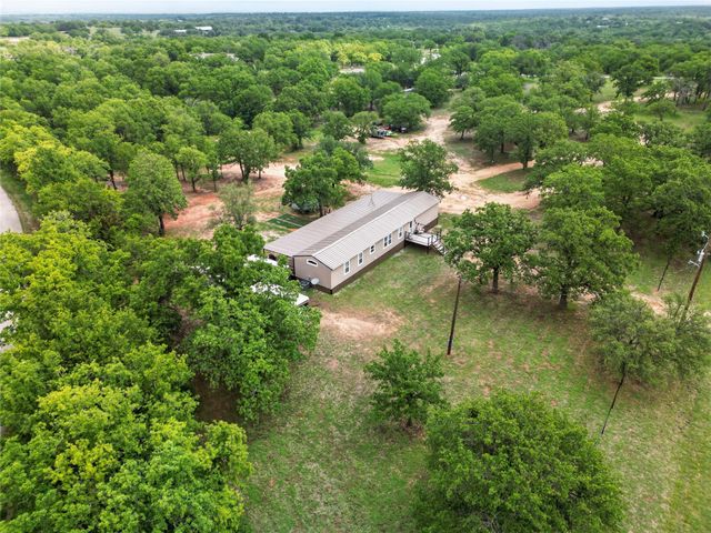 504 Wild Hill Oak Drive, Springtown, TX 76082