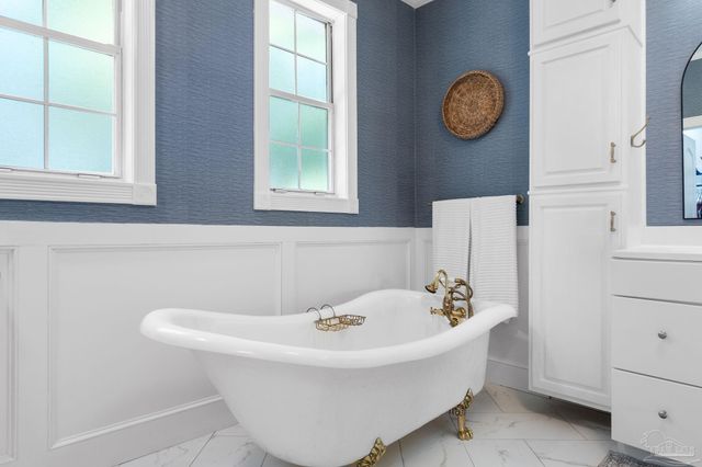 5117 Pine Hollow Dr, Pensacola, FL 32505