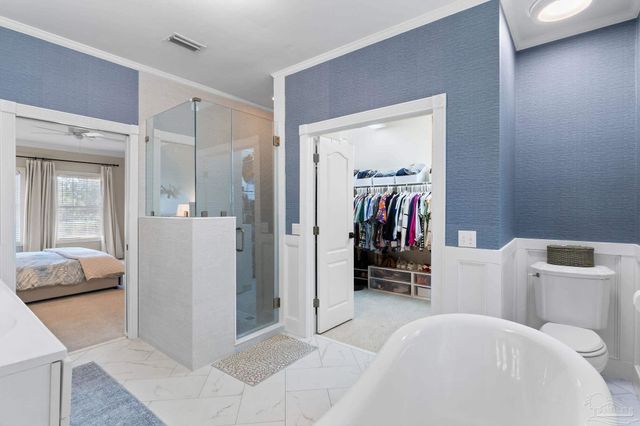 5117 Pine Hollow Dr, Pensacola, FL 32505