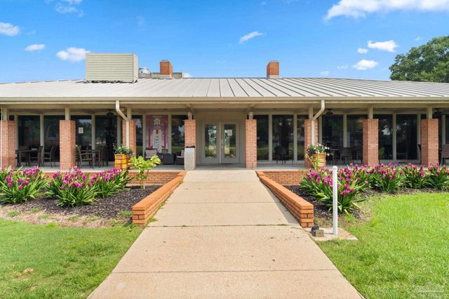 5117 Pine Hollow Dr, Pensacola, FL 32505