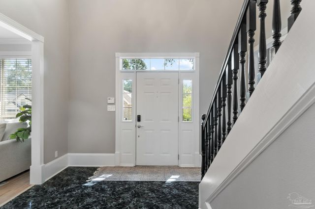 5117 Pine Hollow Dr, Pensacola, FL 32505