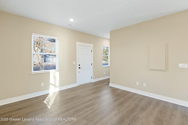 422 N Martin Luther King Jr Boulevard, Lansing, MI 48915