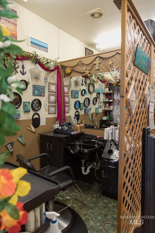 140 S Oregon State, Ontario, OR 97914 photo 13