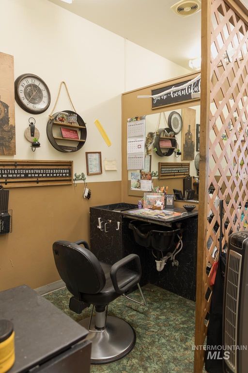 140 S Oregon State, Ontario, OR 97914 photo 17